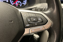 musta Volkswagen Transporter 2020 kuva 18.