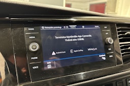 valkoinen Volkswagen Transporter 2020 kuva 19.