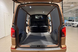 ruskea (beige) Volkswagen Transporter 2020 kuva 15.