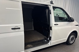 valkoinen Volkswagen Transporter 2020 kuva 27.