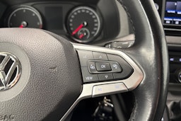 valkoinen Volkswagen Transporter 2020 kuva 16.