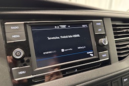 valkoinen Volkswagen Transporter 2020 kuva 21.