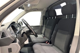 valkoinen Volkswagen Transporter 2020 kuva 10.