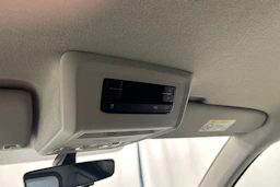 ruskea (beige) Volkswagen Transporter 2020 kuva 23.