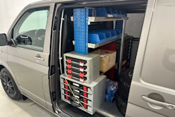 ruskea (beige) Volkswagen Transporter 2020 kuva 27.
