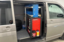 ruskea (beige) Volkswagen Transporter 2020 kuva 29.