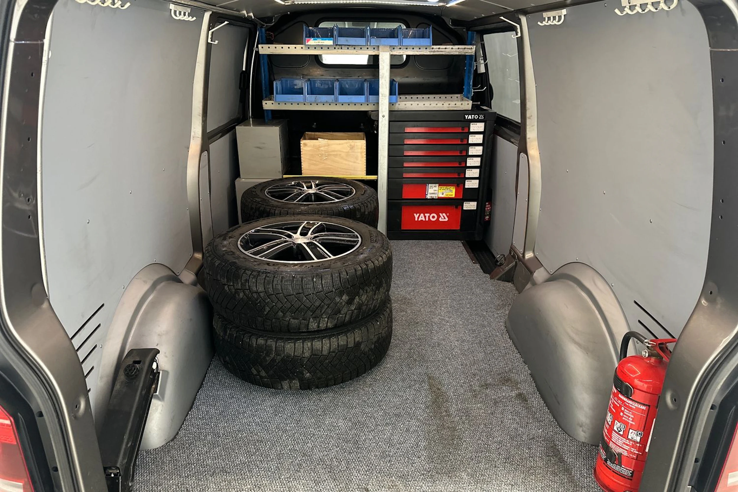 ruskea (beige) Volkswagen Transporter 2020 kuva 32.