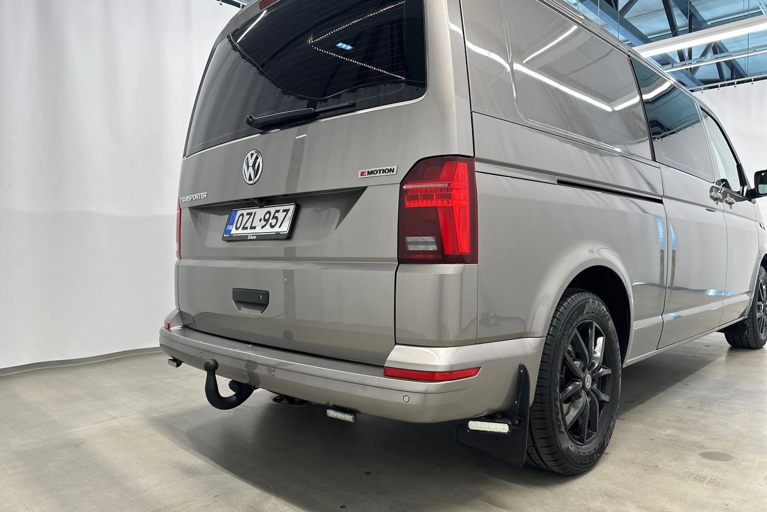 ruskea (beige) Volkswagen Transporter 2020 kuva 37.
