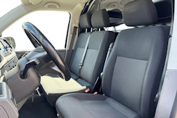 Musta Volkswagen TRANSPORTER 2020 kuva 9.