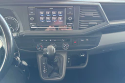 Musta Volkswagen TRANSPORTER 2020 kuva 19.