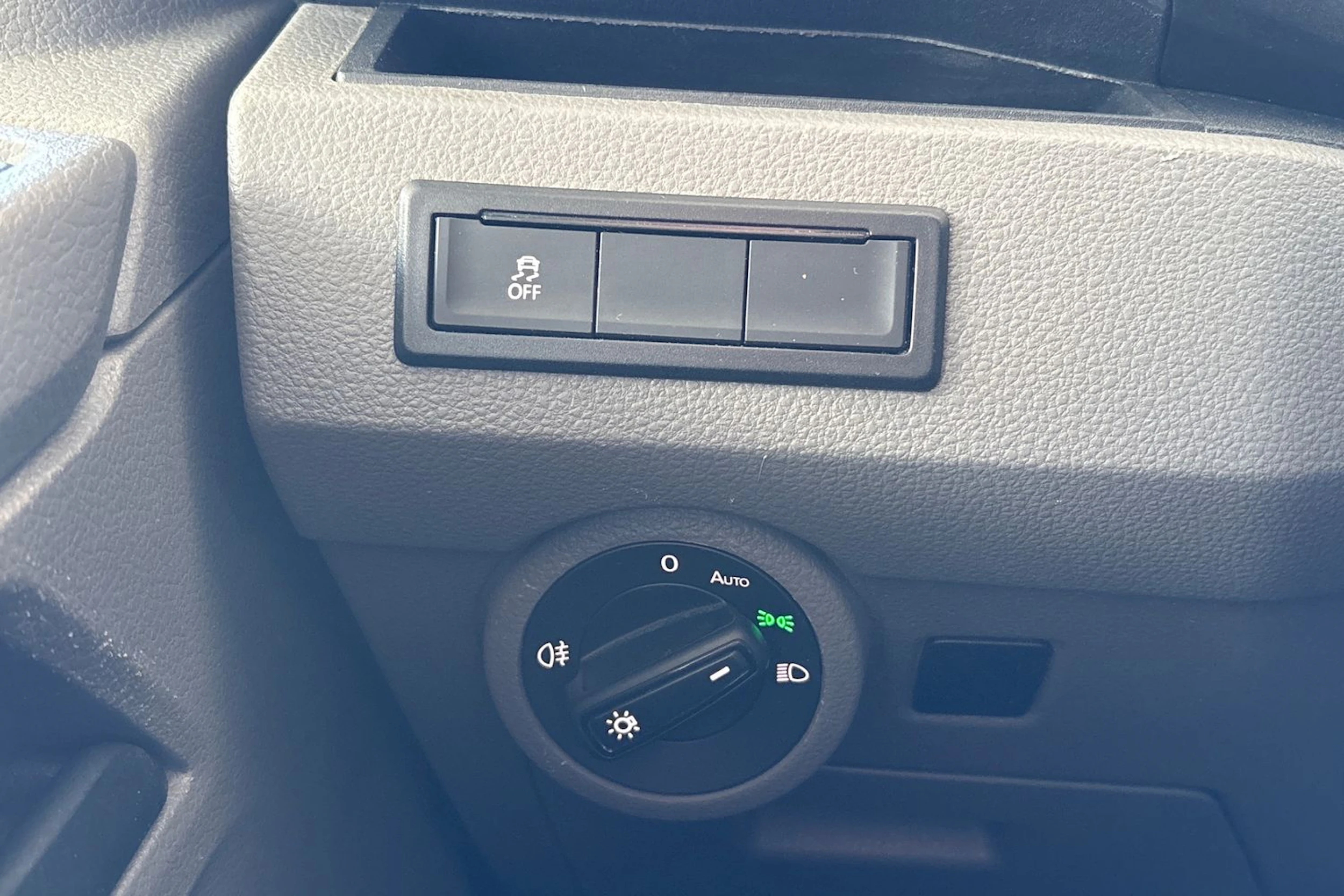 Musta Volkswagen TRANSPORTER 2020 kuva 21.