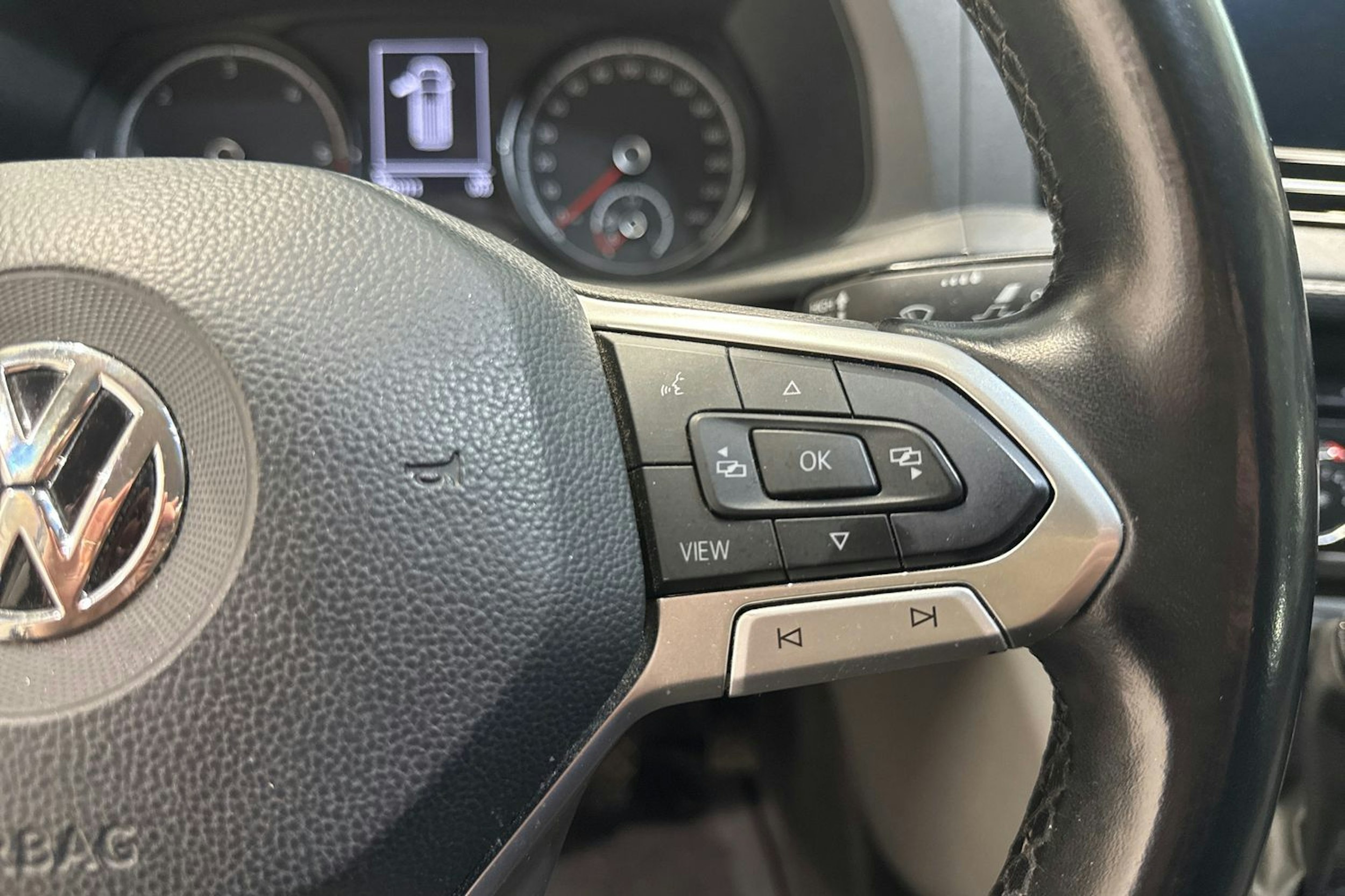 sininen Volkswagen Transporter 2020 kuva 19.
