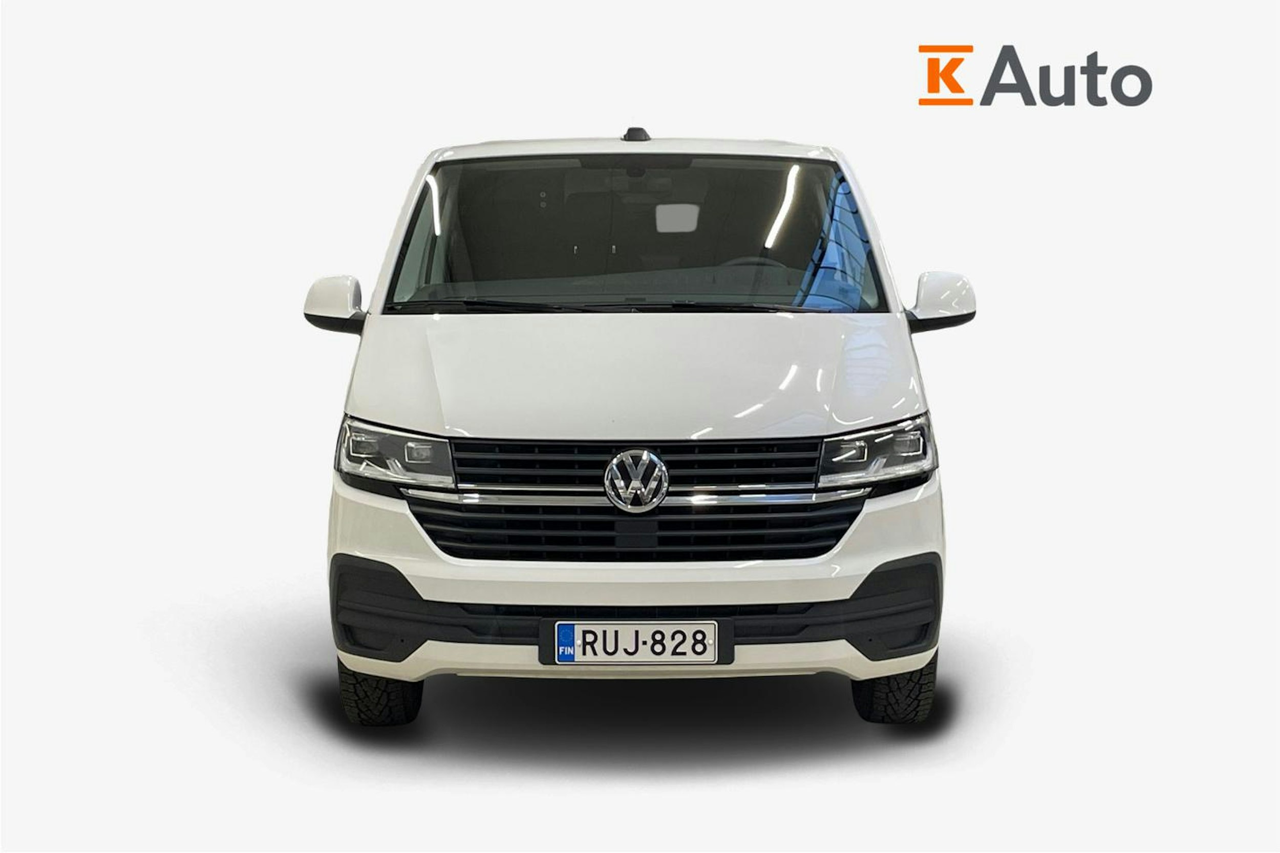 valkoinen Volkswagen Transporter 2020 kuva 5.