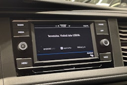 valkoinen Volkswagen Transporter 2020 kuva 21.