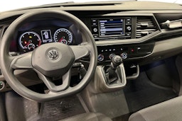valkoinen Volkswagen Transporter 2020 kuva 9.