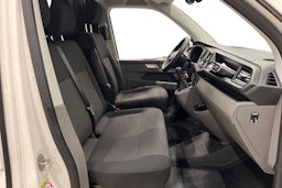 valkoinen Volkswagen Transporter 2020 kuva 11.