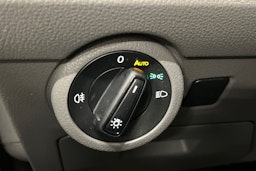 valkoinen Volkswagen Transporter 2020 kuva 21.