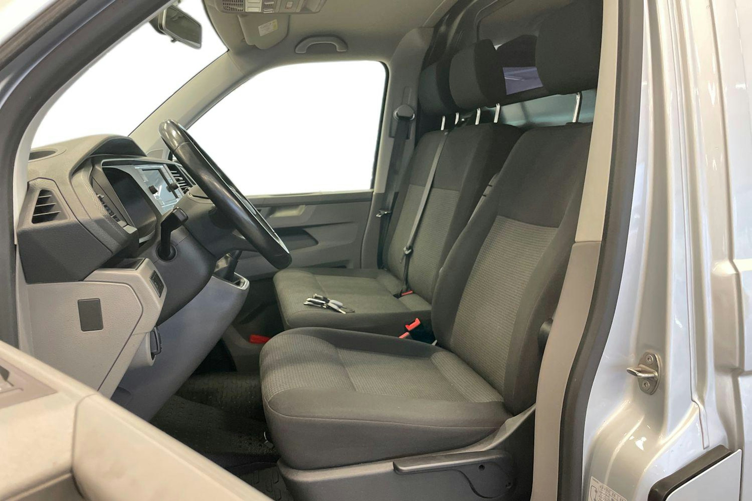 Hopea Volkswagen TRANSPORTER 2020 kuva 8.