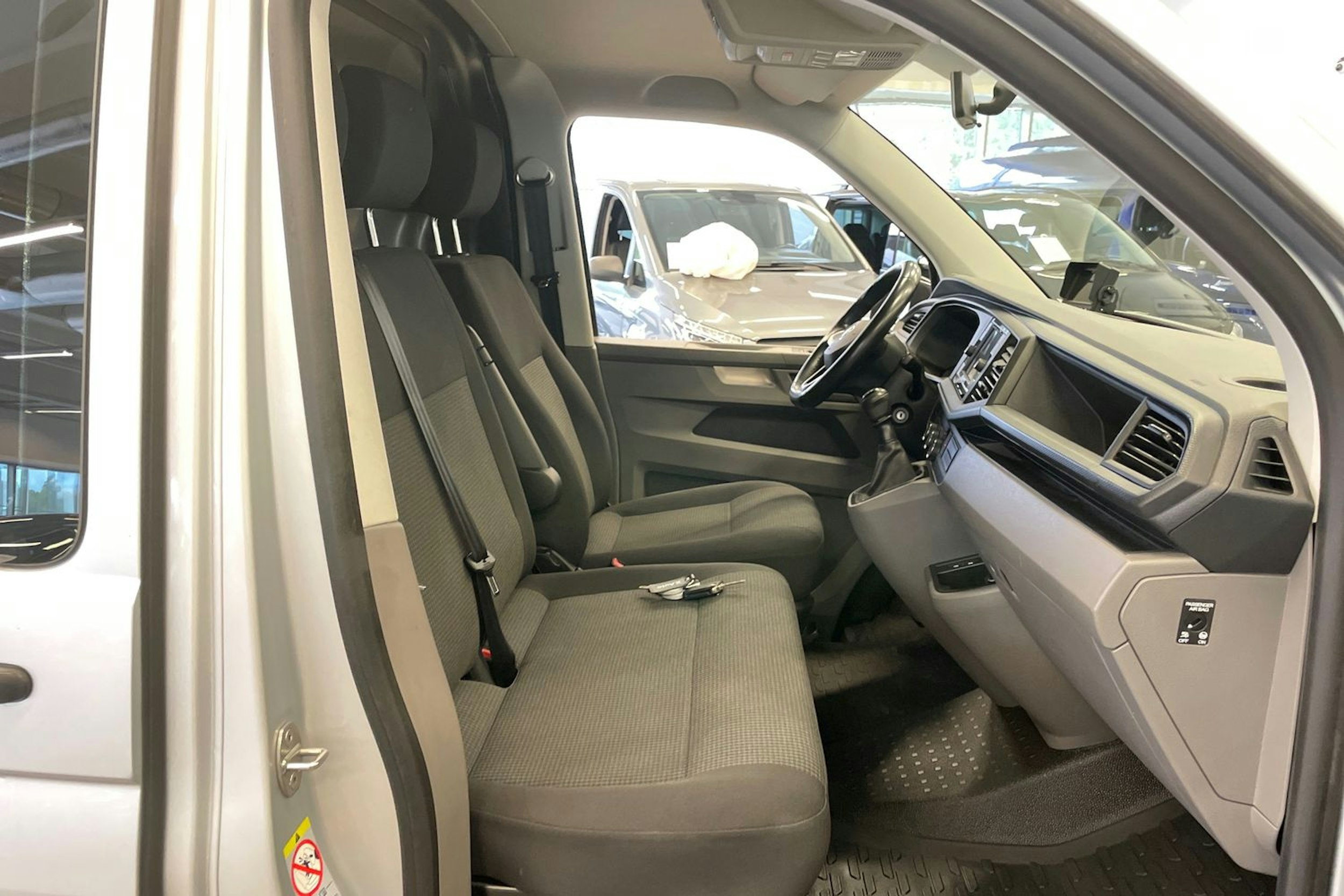 Hopea Volkswagen TRANSPORTER 2020 kuva 19.