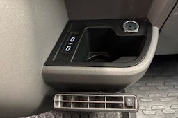 Harmaa Volkswagen Transporter 2020 kuva 21.