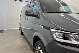 Harmaa Volkswagen Transporter 2020 kuva 31.
