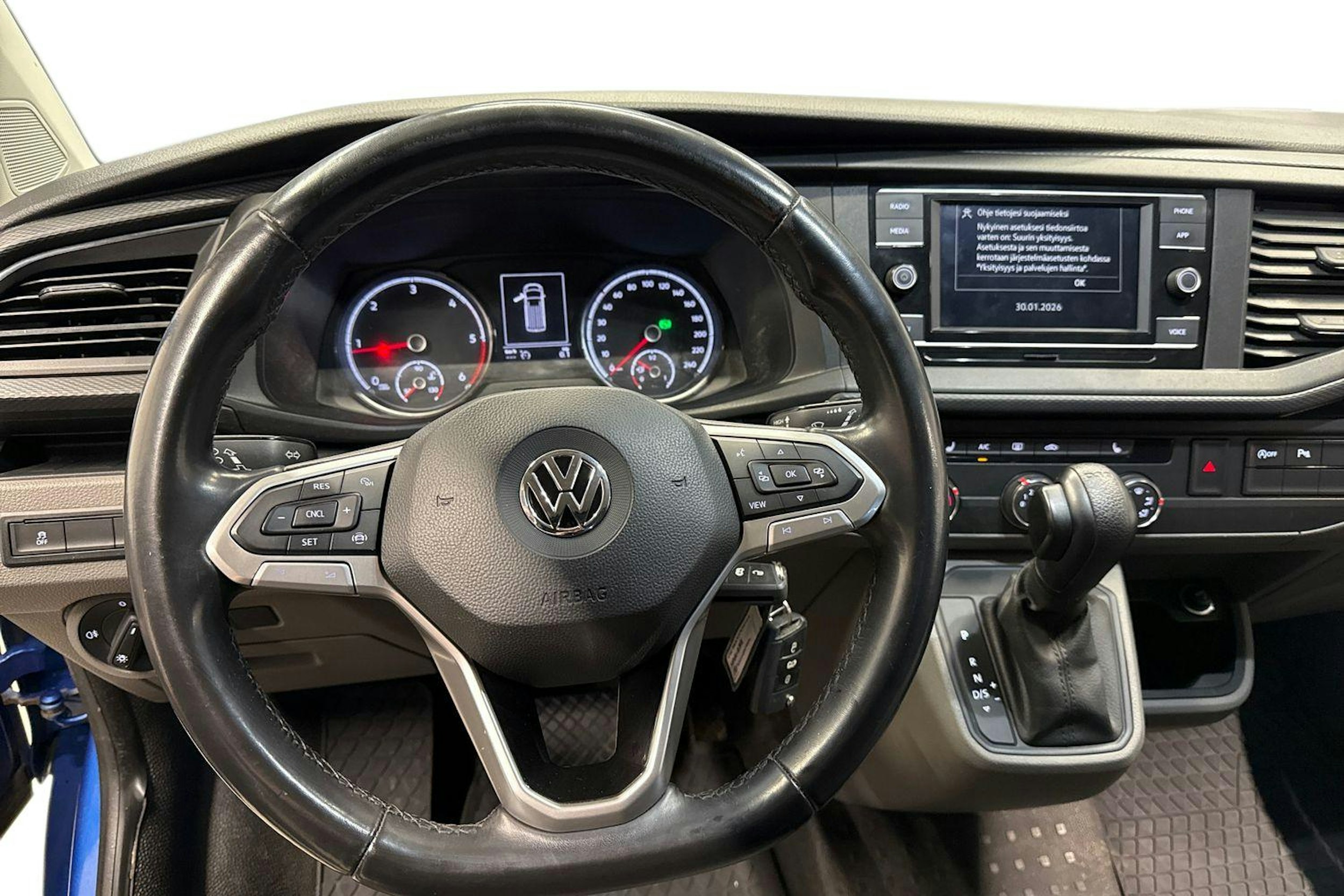 sininen Volkswagen Transporter 2020 kuva 9.