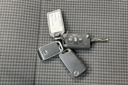 sininen Volkswagen Transporter 2020 kuva 27.