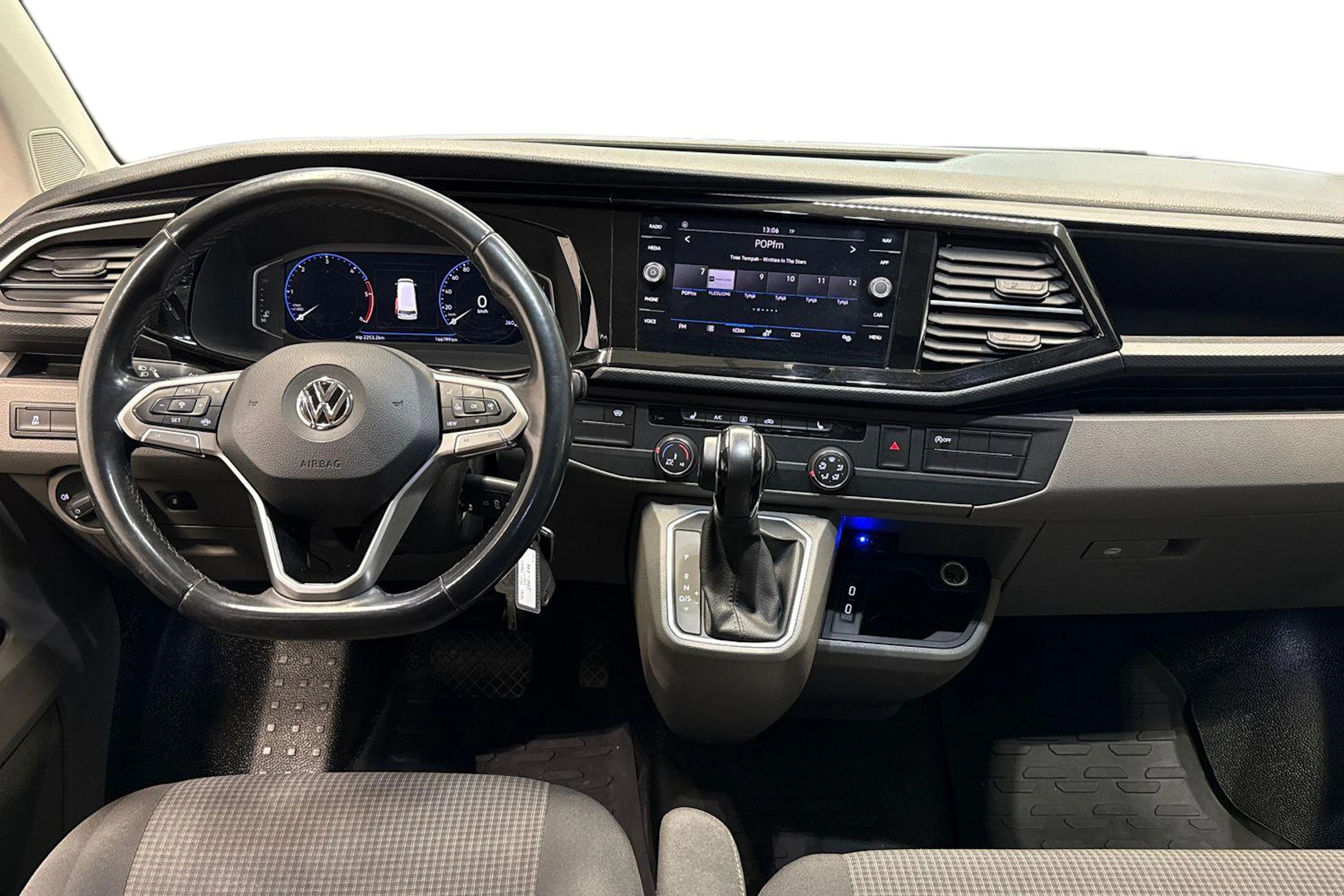 Musta Volkswagen TRANSPORTER 2020 kuva 9.