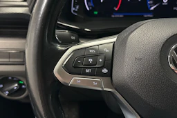 Musta Volkswagen TRANSPORTER 2020 kuva 25.