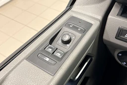 Musta Volkswagen TRANSPORTER 2020 kuva 29.