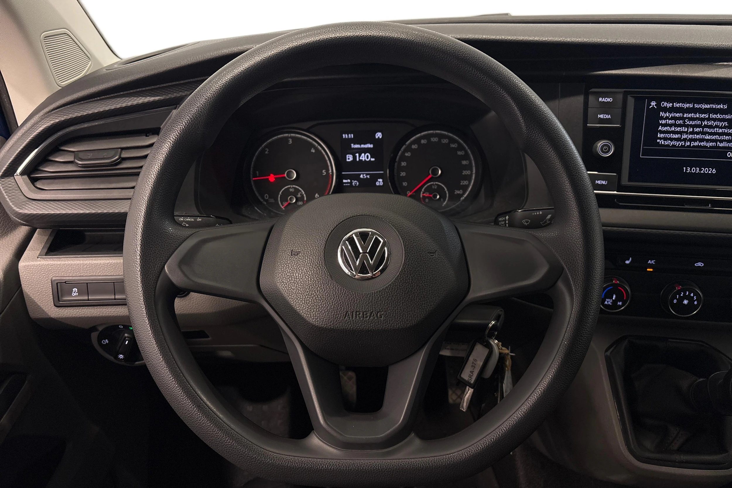 sininen Volkswagen Transporter 2020 kuva 8.