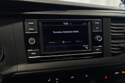 sininen Volkswagen Transporter 2020 kuva 19.