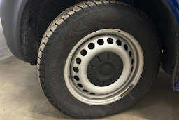 sininen Volkswagen Transporter 2020 kuva 22.