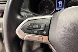 ruskea (beige) Volkswagen Transporter 2020 kuva 13.