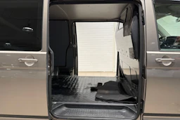 ruskea (beige) Volkswagen Transporter 2020 kuva 18.