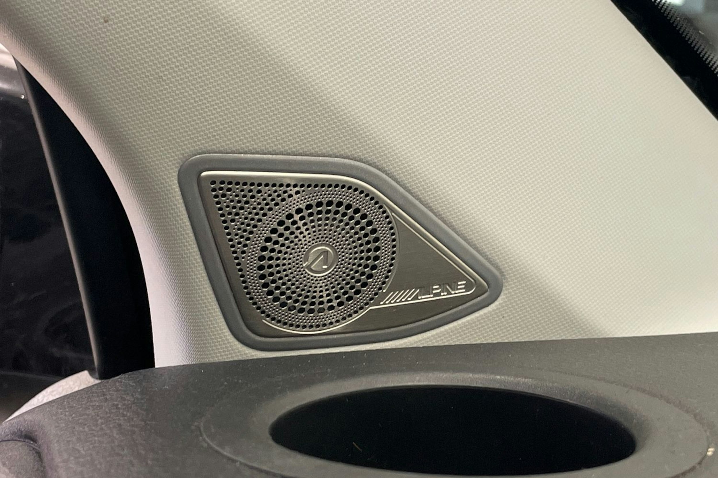 met. musta Volkswagen Transporter 2020 kuva 24.