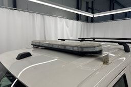 valkoinen Volkswagen Transporter 2020 kuva 24.