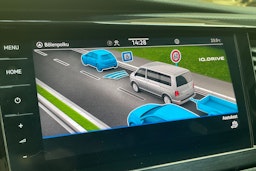 harmaa Volkswagen Transporter 2020 kuva 27.