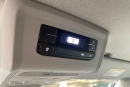 harmaa Volkswagen Transporter 2020 kuva 30.
