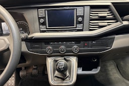 Sininen Volkswagen TRANSPORTER 2020 kuva 18.