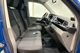 Sininen Volkswagen TRANSPORTER 2020 kuva 23.