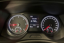 sininen Volkswagen Transporter 2020 kuva 19.