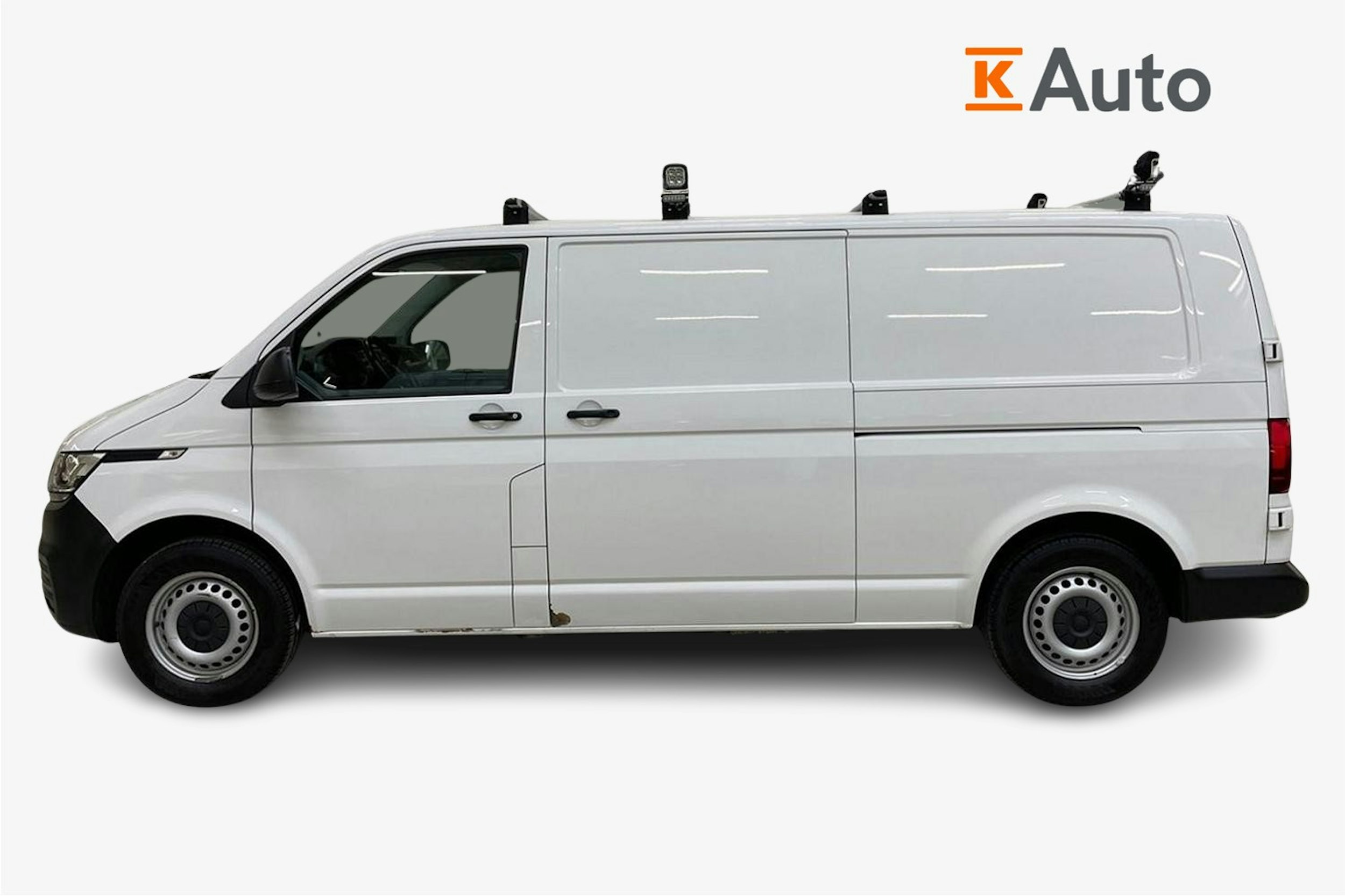 valkoinen Volkswagen Transporter 2020 kuva 6.