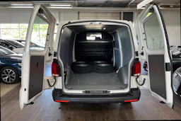 Valkoinen Volkswagen TRANSPORTER 2020 kuva 11.
