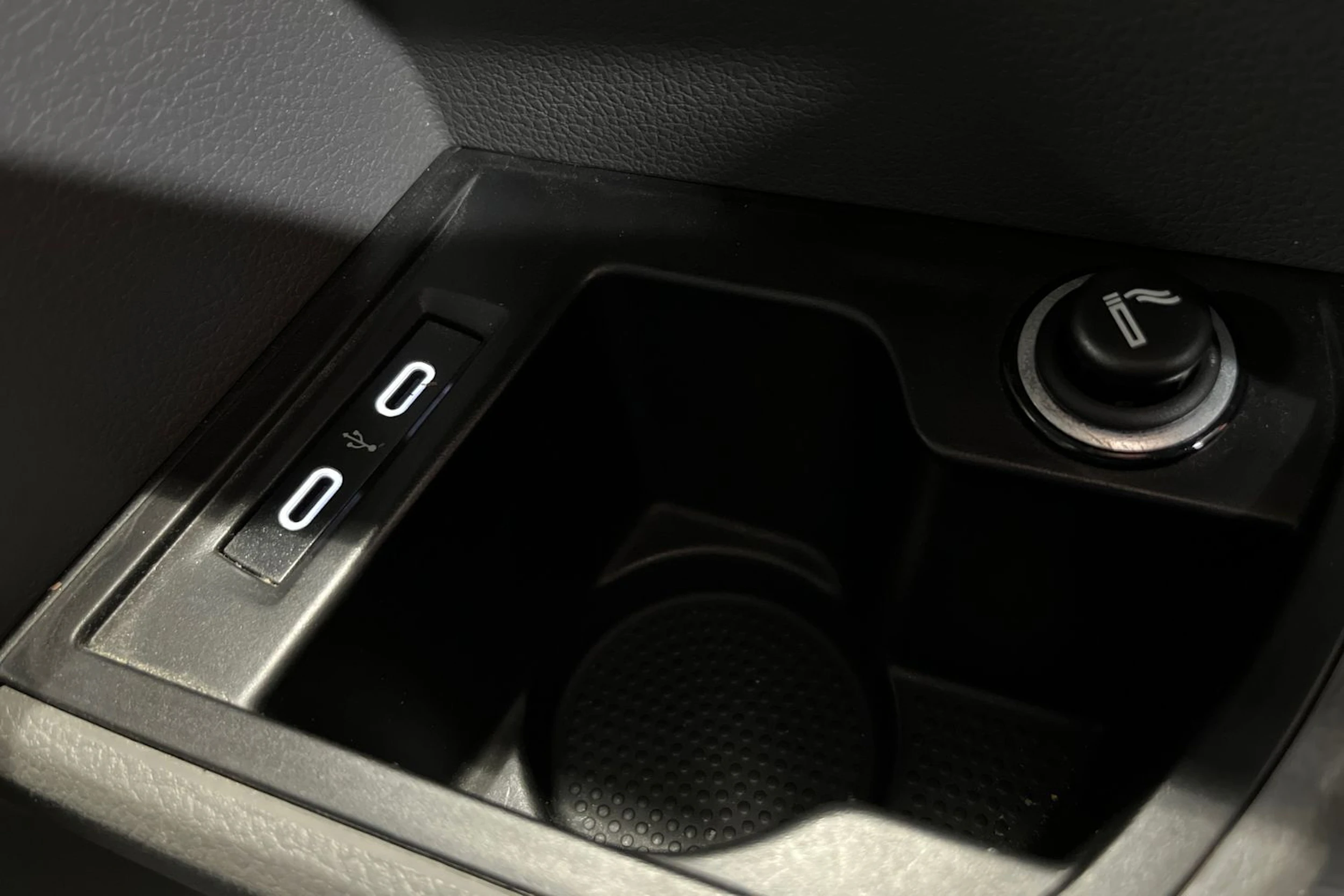 Valkoinen Volkswagen TRANSPORTER 2020 kuva 20.