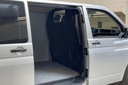 hopea Volkswagen Transporter 2020 kuva 13.