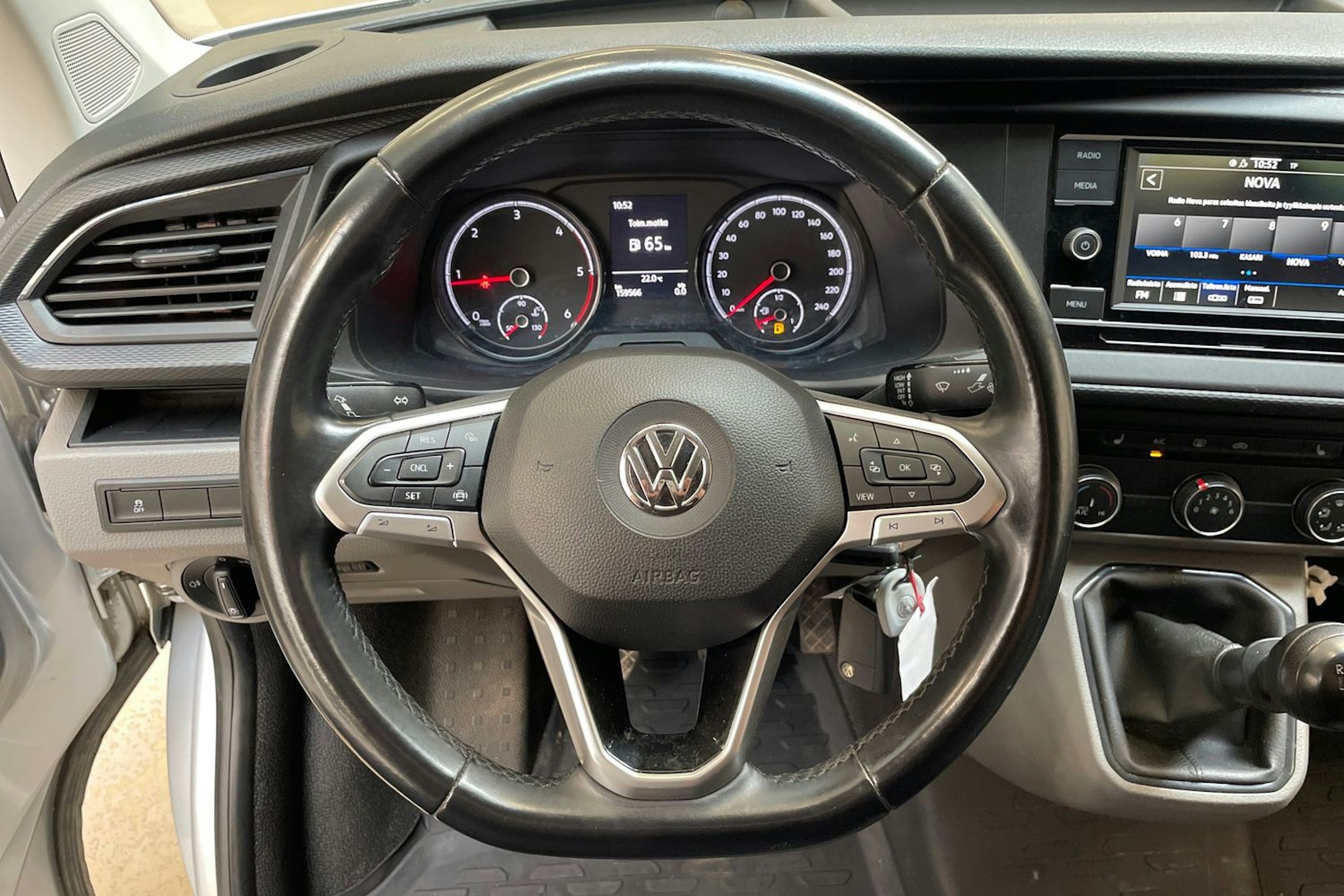 hopea Volkswagen Transporter 2020 kuva 16.