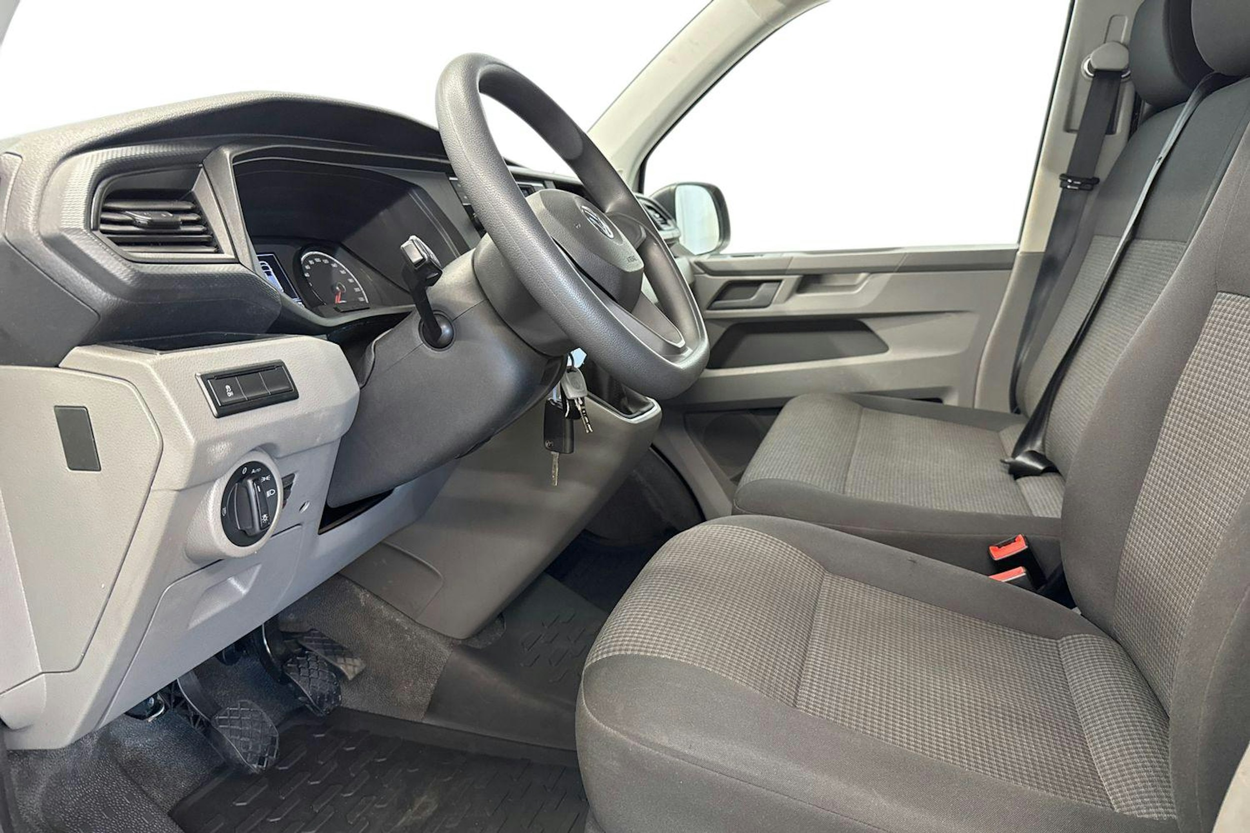 Valkoinen Volkswagen TRANSPORTER 2020 kuva 7.