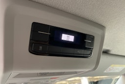 valkoinen Volkswagen Transporter 2020 kuva 22.