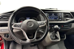 Punainen Volkswagen TRANSPORTER 2020 kuva 7.